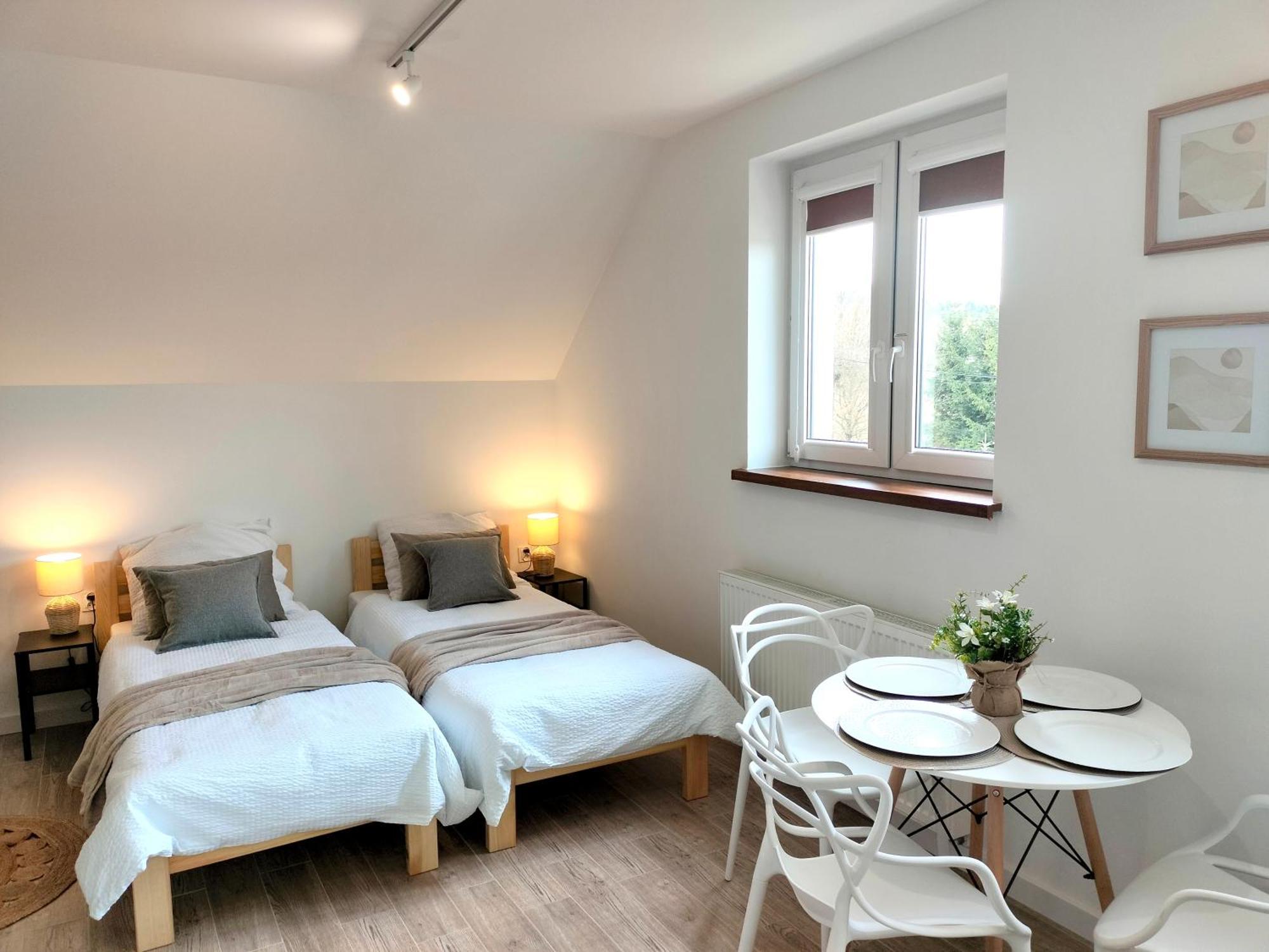 Agroturystyka Jodlowa - Rodzinne Apartamenty W Centrum Gor Swietokrzyskich - Sala Zabaw, Zwierzeta, Bilard Krajno-Zagorze 외부 사진